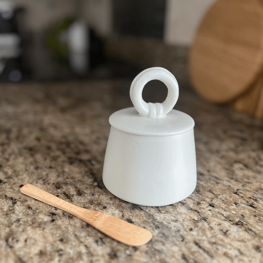 The 554 Butter Crock in Snow