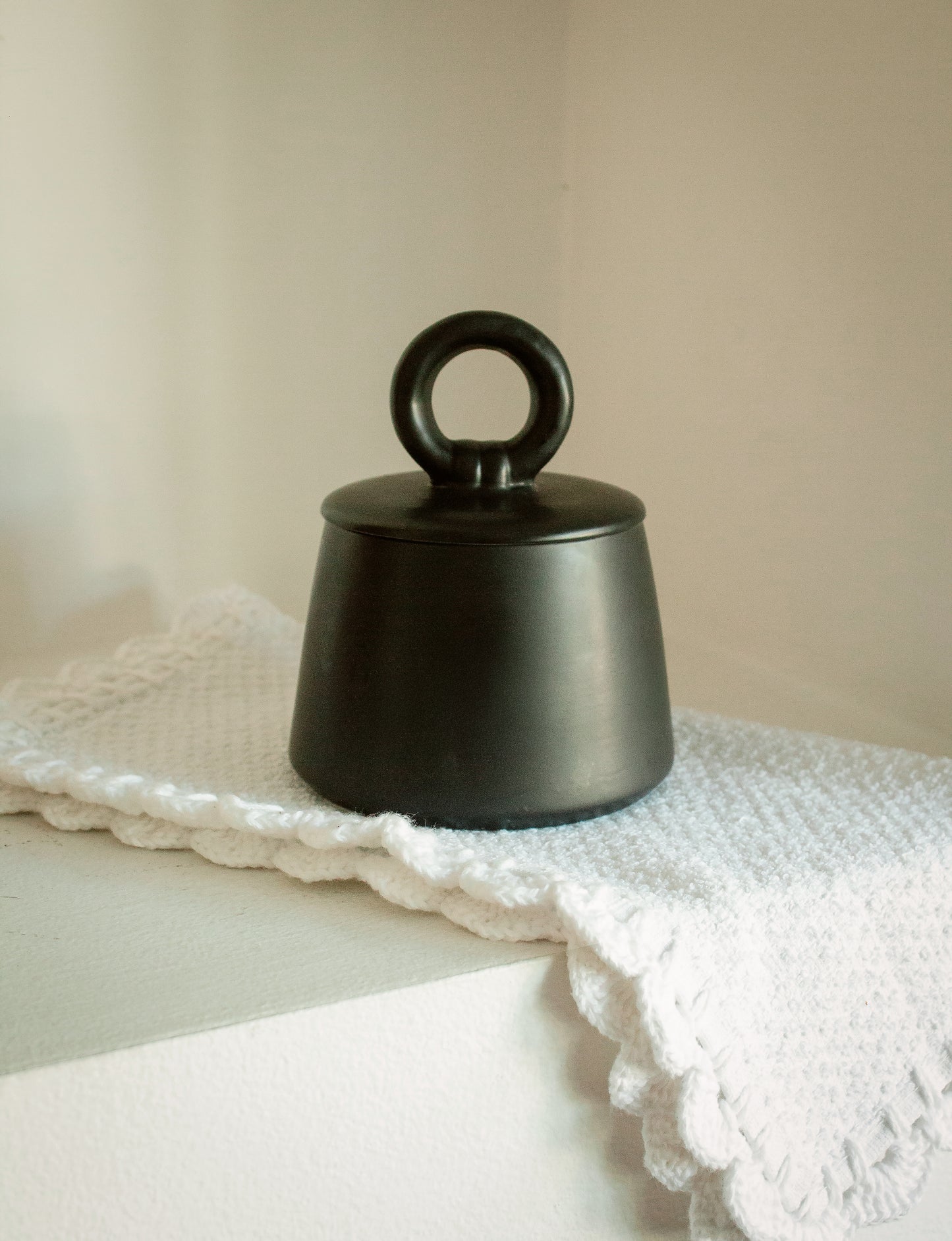 The 554 Butter Crock in Jet