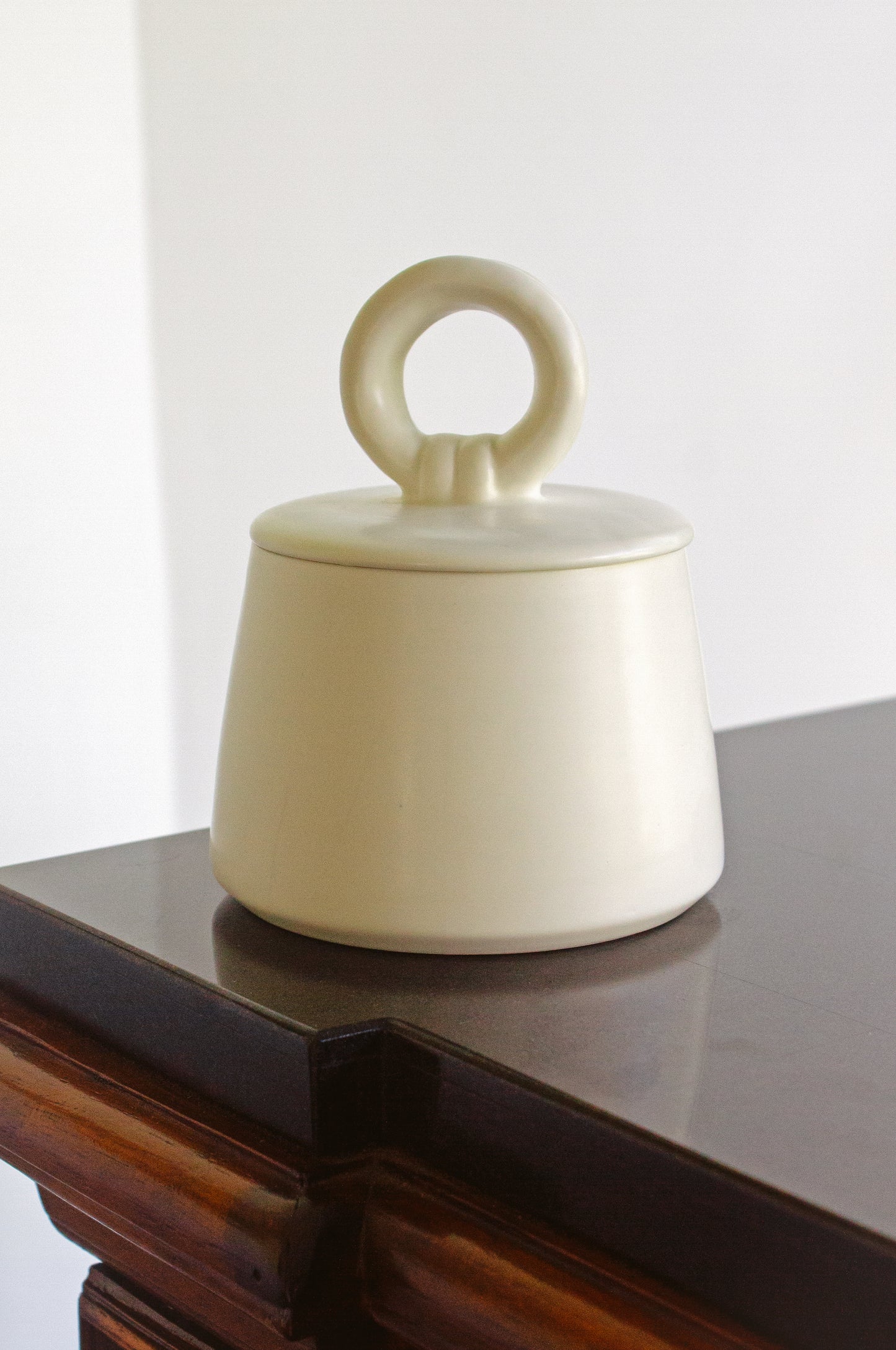 The 554 Butter Crock in Snow